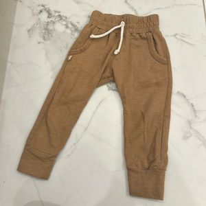 Childhoods Clothing 2t joggers tan